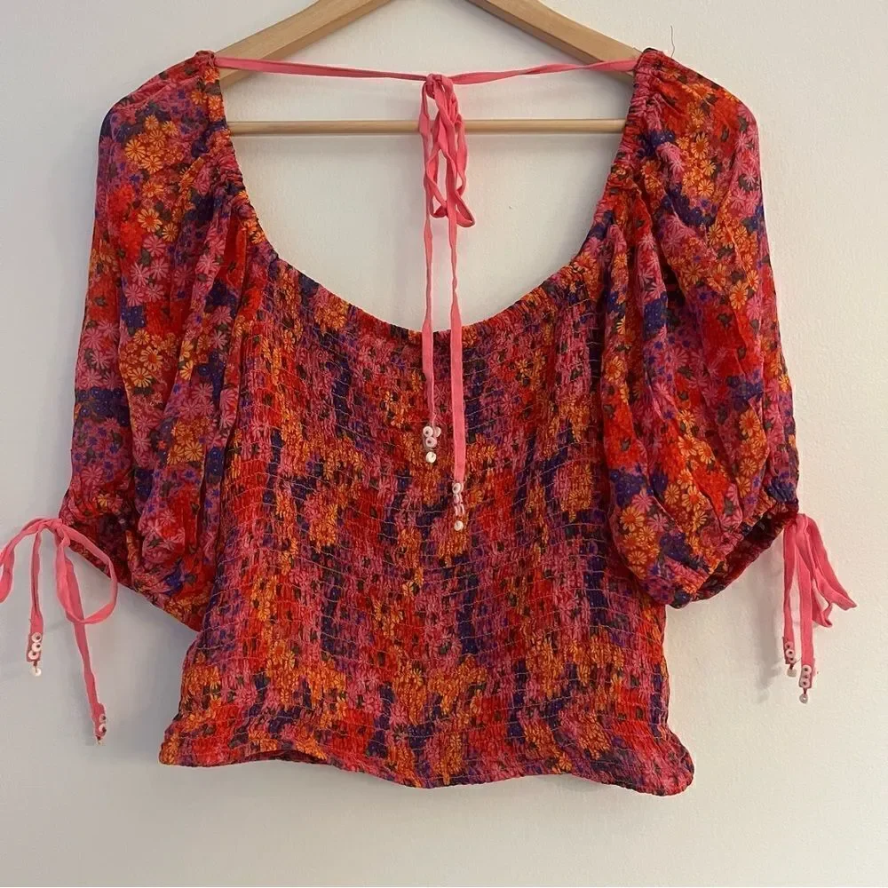 Free People Back On Elbow Puff Sleeve Cropped Top in Pink Floral, Medium NWT